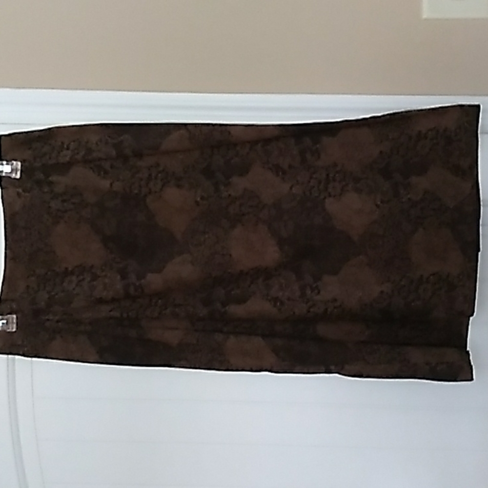 Black and brown petite skirt